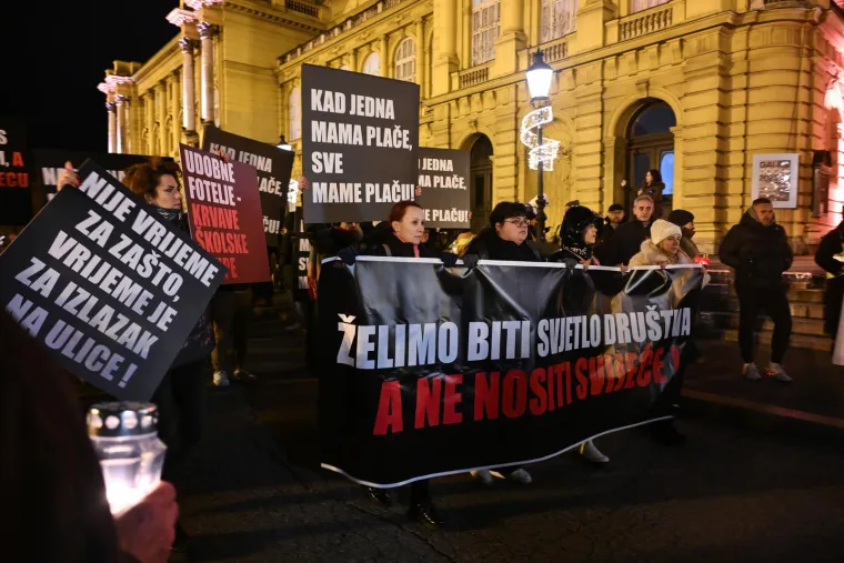 Na današnjoj konferenciji predsjednica Sindikata hrvatskih učitelja Sanja Šprem pozvala je sve građane da se odazovu mimohodu.