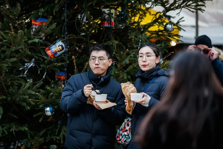 Djed božićnjak u Otočcu, posni rižoto u Puli i kolenda u Dubrovniku. Ali &scaron;to su jeli u Splitu...?