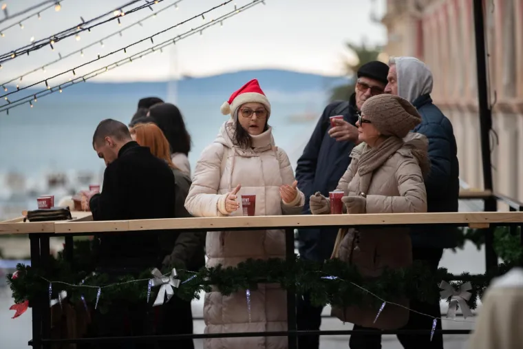 Dan je bio savršen za kuhano vino na otvorenom.