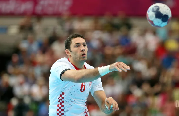 Legenda izazvala delirij u Zadru kao da je Messi: Svi su htjeli samo jedno, čuvao ga za&scaron;titar