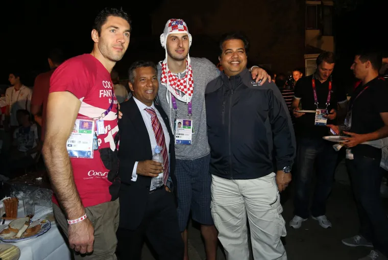 Legenda izazvala delirij u Zadru kao da je Messi: Svi su htjeli samo jedno, čuvao ga za&scaron;titar