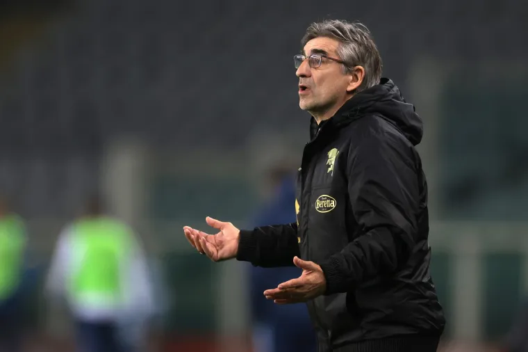 Nije za one sa slabim srcem: Slavni golman iznesen na nosilima, dobio težak udarac