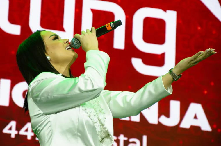 Dan nakon Božića - folk ljubitelji napunili Arenu: Pogledajte atmosferu s 'Kafanske večeri'