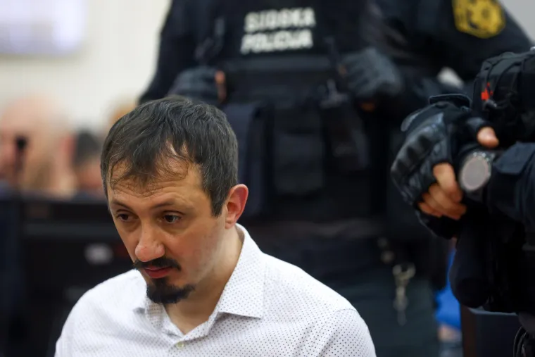 Brutalno su ubili policajce: 'Marinković je ispalio najmanje 20 metaka iz strojnice'