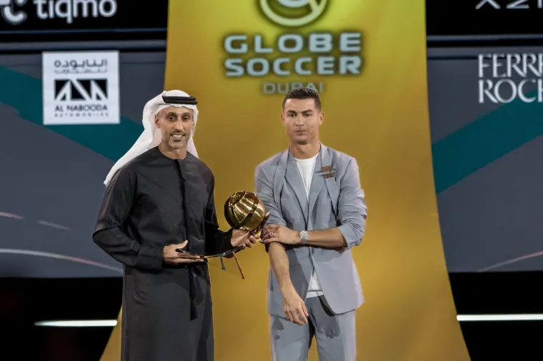 Ronaldo na ceremoniji sa Georginom koja je blistala: Jedan detalj posebno upada u oči