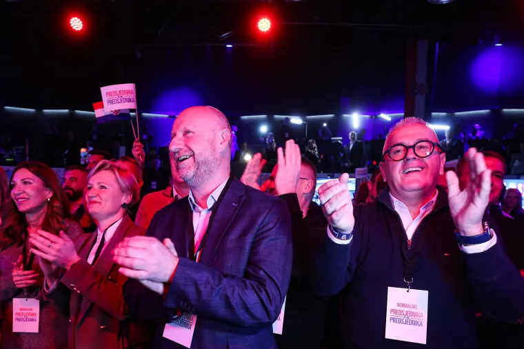 Slijede Marija Selak raspudić, Ivana Kekin, Tomislav Jonjić,  Miro Bulj, Branka Lozo, a na začelju je Niko Tokić Kartelo. 