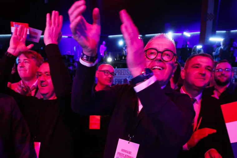 U Milanovićevom stožeru od početka vlada slavljenička atmosfera. 