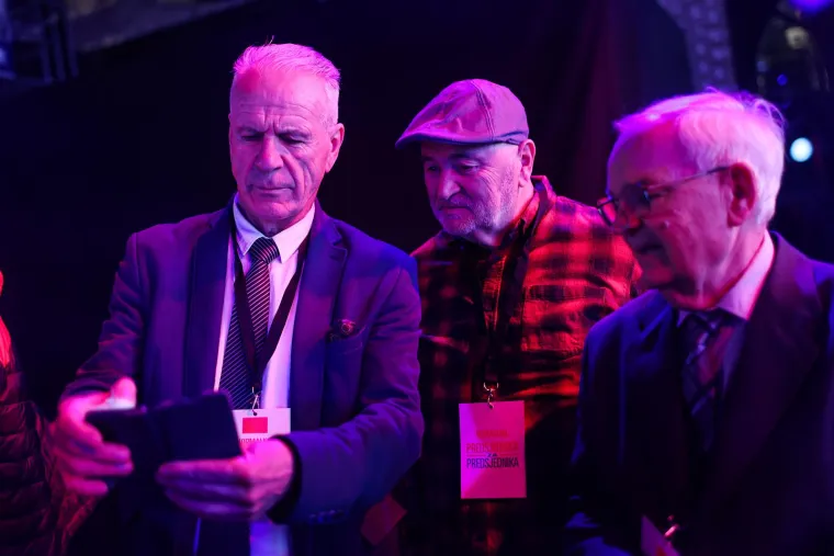 Euforija u stožeru Zorana Milanovića nakon objave prvih rezultata