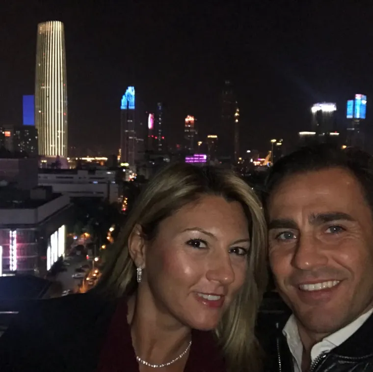 Znamo tko je samozatajna supruga novog trenera Dinama: U braku su skoro 30 godina