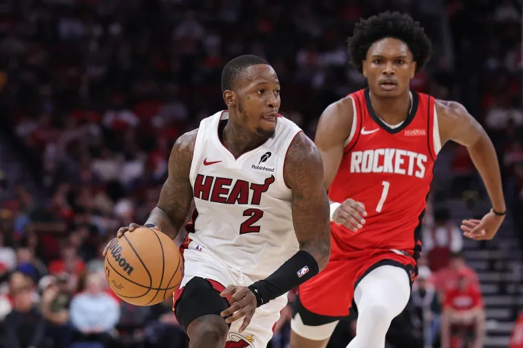 Sru&scaron;io ga na pod poput MMA borca, a onda su uletjeli svi: Pogledajte kaos na NBA utakmici