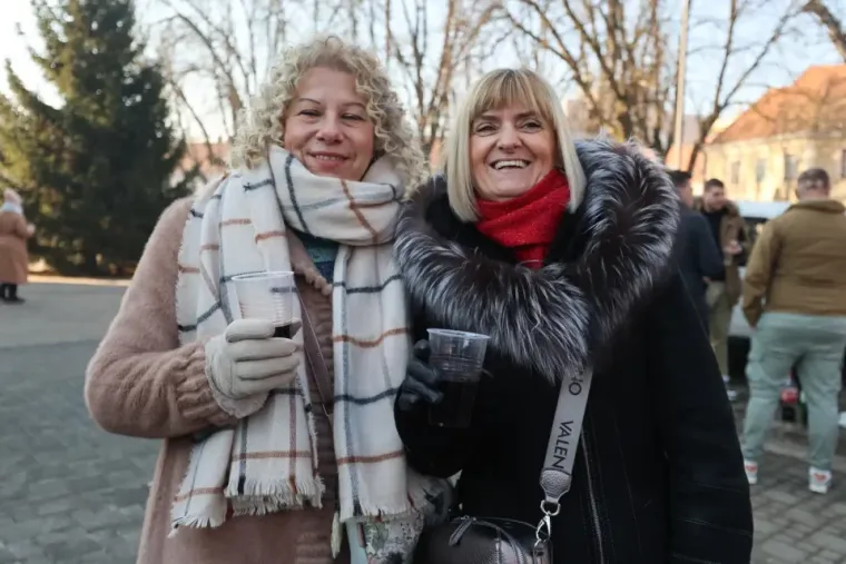 Čini se kako su Karlovčani ozbiljno shvatili značenje riječi fešta. 
