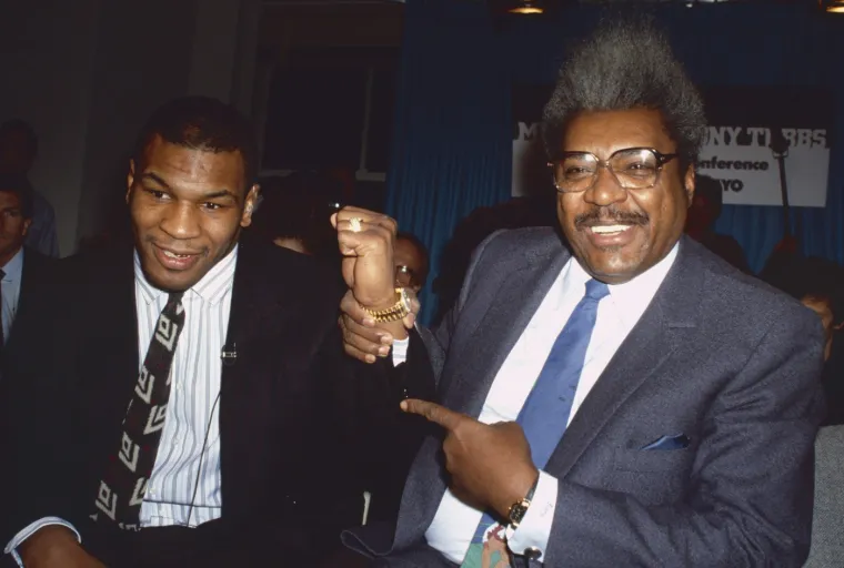 Kad je vidio o kakvom se boksaču radi Don King, najbolji promotor svog vremena, jedan od najslavnijih promotora ikad u boksu, odmah ga je uzeo pod svoje. 