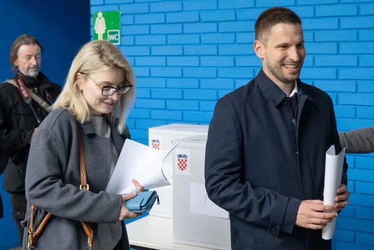 Slovi za jednog od najzgodnijih hrvatskih političara. &Scaron;to vi kažete za Ivana Radića?