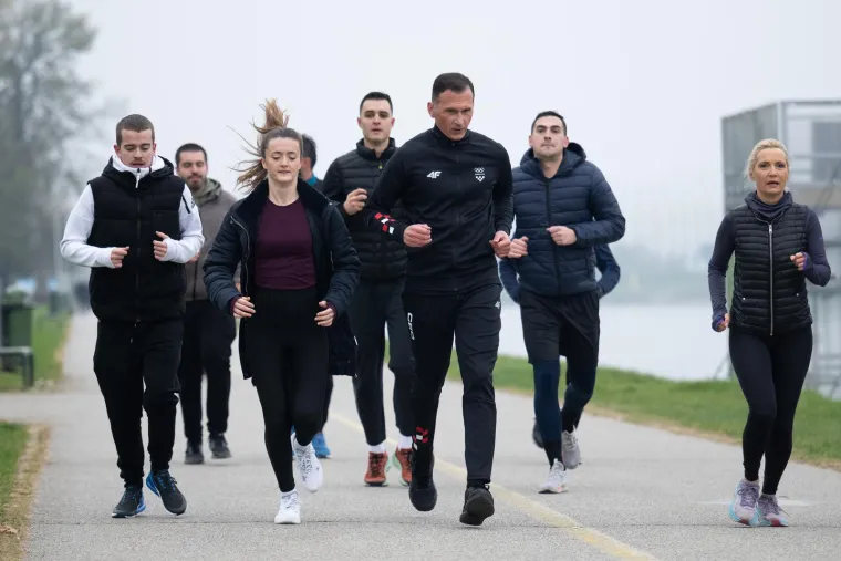 U kampanji je odradio i jutranje trčanje po Jarunu