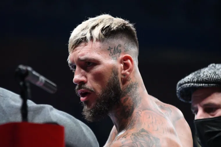 Bio je najjači boksač u Italiji i dečko Dilette Leotte, a sada je u invalidskim kolicima