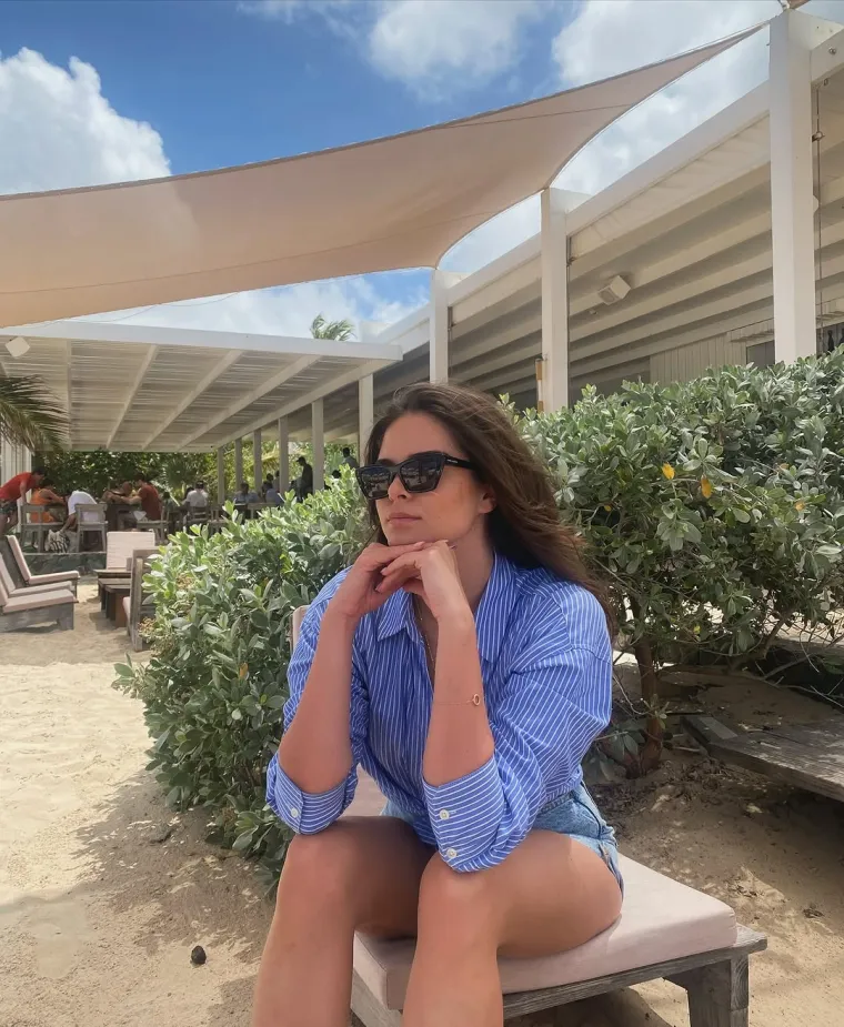 O Sofiji se malo zna, no poznato je da živi u Beogradu te je vrlo aktivna na Instagramu i TikToku. 