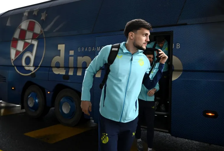 Cannavaro poveo dinamovce na pripreme, navijači se fotografirali i tražili autograme