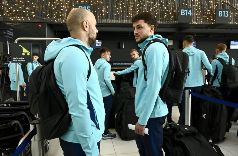 Cannavaro poveo dinamovce na pripreme, navijači se fotografirali i tražili autograme