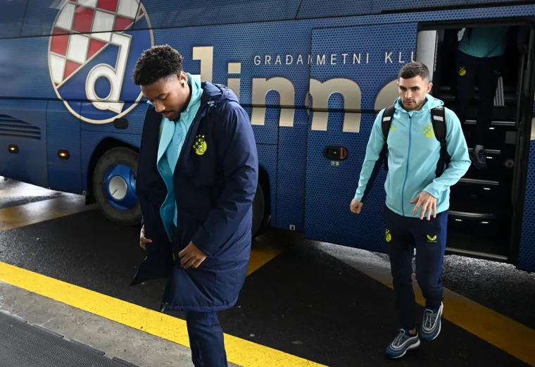 Cannavaro poveo dinamovce na pripreme, navijači se fotografirali i tražili autograme