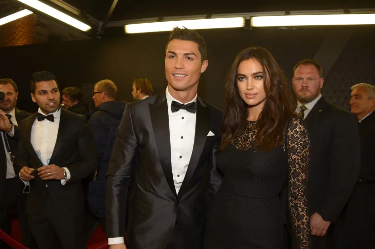 Irina je bila u vezi s portugalskim nogometašem Cristianom Ronaldom od 2010. do 2015. godine. 
