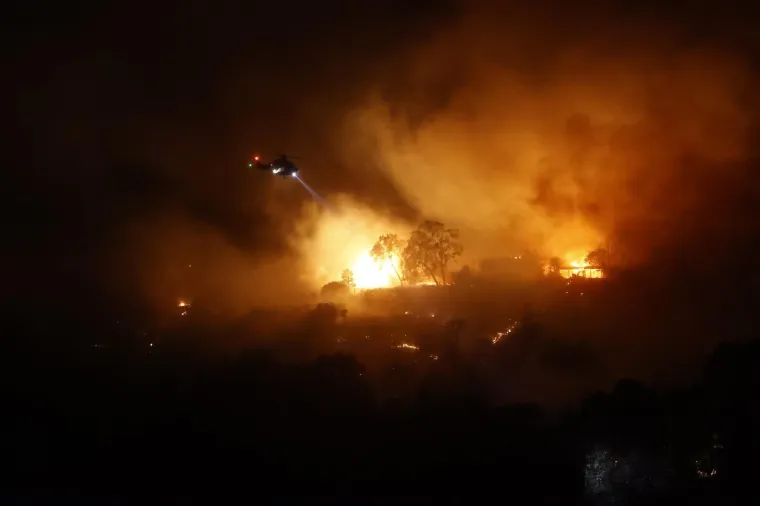 Pristižu nove fotografije paklene buktinje u luksuznom dijelu Los Angelesa