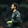 Stadion je zanijemio! Zvijezda Tottenhama nakon skoka ostala nepomično ležati na travnjaku