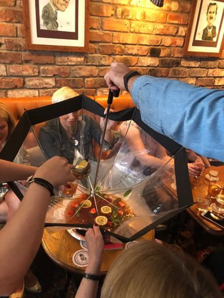 Koktel u ki&scaron;obranu. 