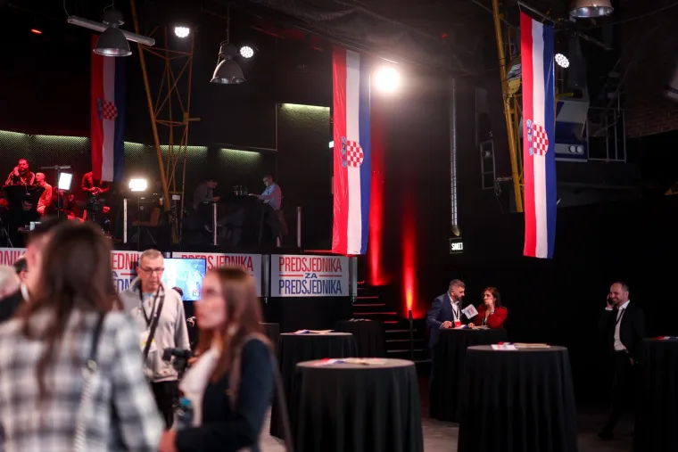 Pogledajte atmosferu u stožerima Zorana Milanovića i Dragana Primorca