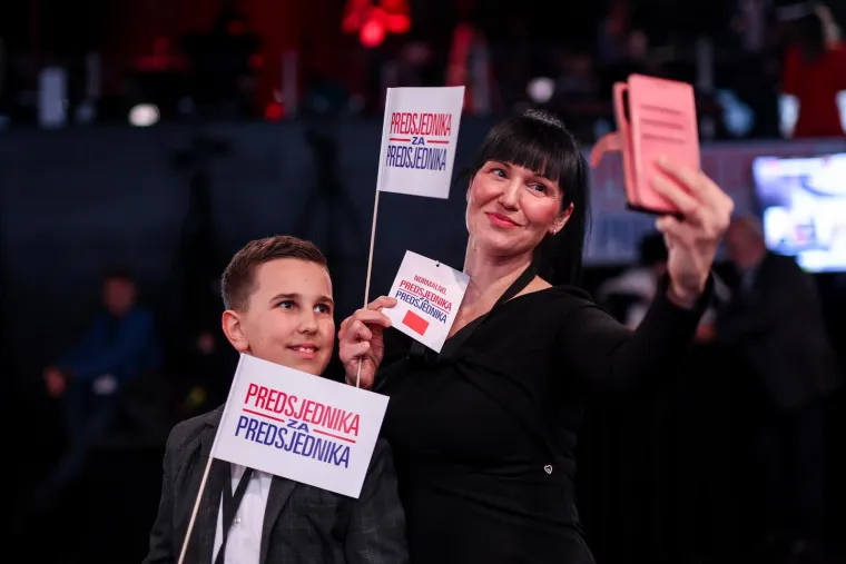 Pogledajte atmosferu u stožerima Zorana Milanovića i Dragana Primorca