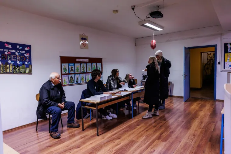 Luda atmosfera kod strica i strine Zorana Milanovića