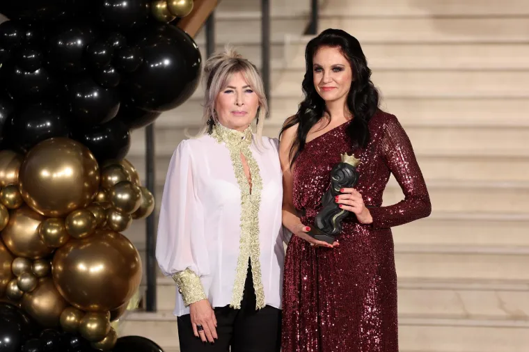 Sanja Bjedov, Ivana Delač