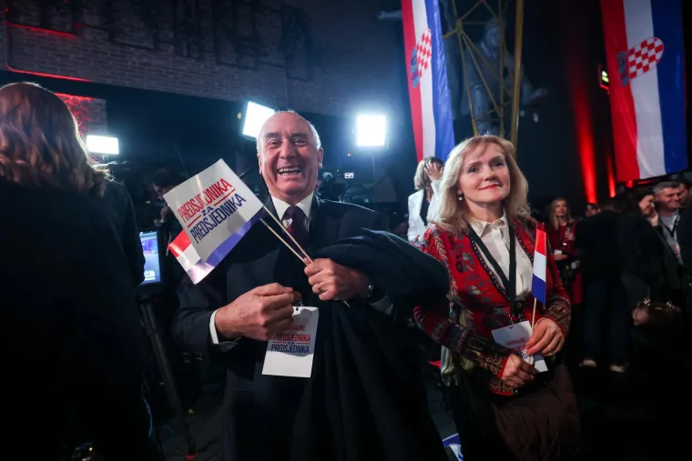 Ovo je najbolje od izborne večeri: Tko nije skidao osmijeh lica, a tko je cijelo vrijeme hodao pokunjene face