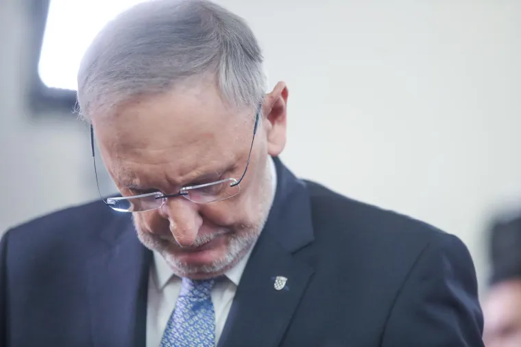 Ovo je najbolje od izborne večeri: Tko nije skidao osmijeh lica, a tko je cijelo vrijeme hodao pokunjene face