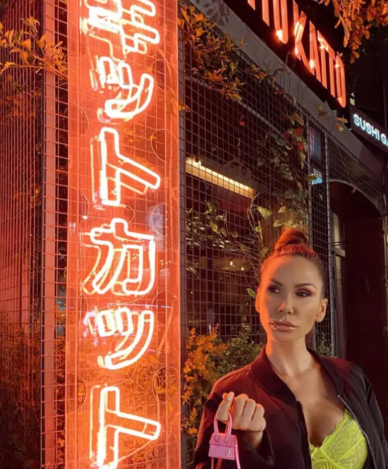 Nikolija Jovanović bez trunke &scaron;minke i prije operacija: Nećete vjerovati &scaron;to je sve na sebi promijenila