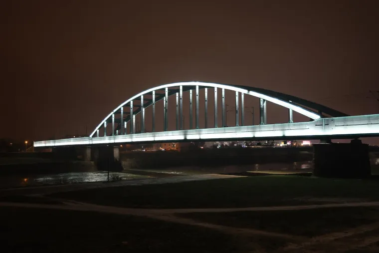 Njoj je pružena liječnička pomoć, a provode se intenzivne mjere kako bi se pronašlo dijete