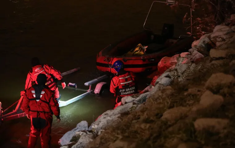 Ledenu Savu pretraživali po mrklom mraku: Ovako je počela potraga za djevojčicom u Zagrebu