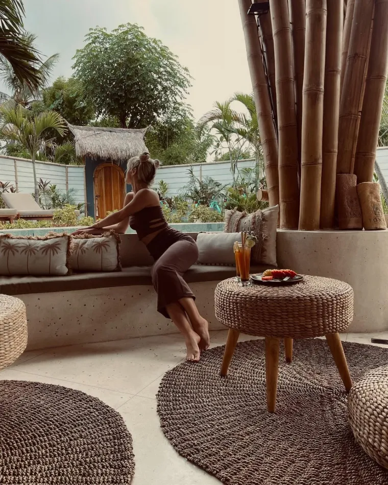 Za njom se svi okreću: Ema Radujko kraljica je oblina i provokativnih nastupa