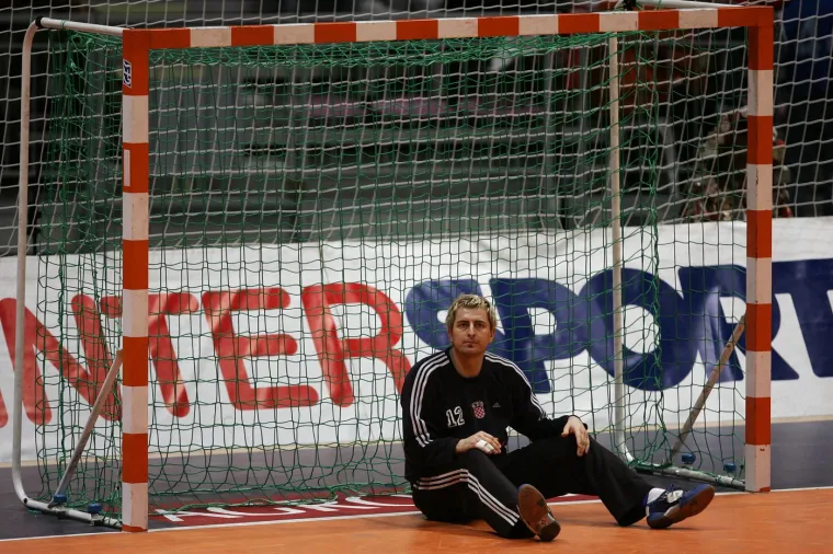 Na SP 2003. nije izabran za najboljeg golmana, bio je to Henning Fritz.