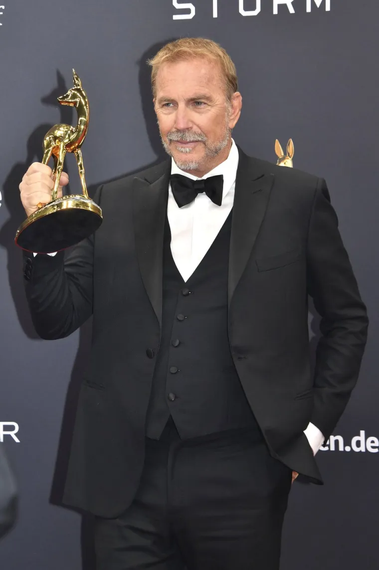 Malo koja mogla je odoljeti Kevinu Costneru: Stari kao dobro vino, a evo kako se njegov stil mijenjao kroz godine