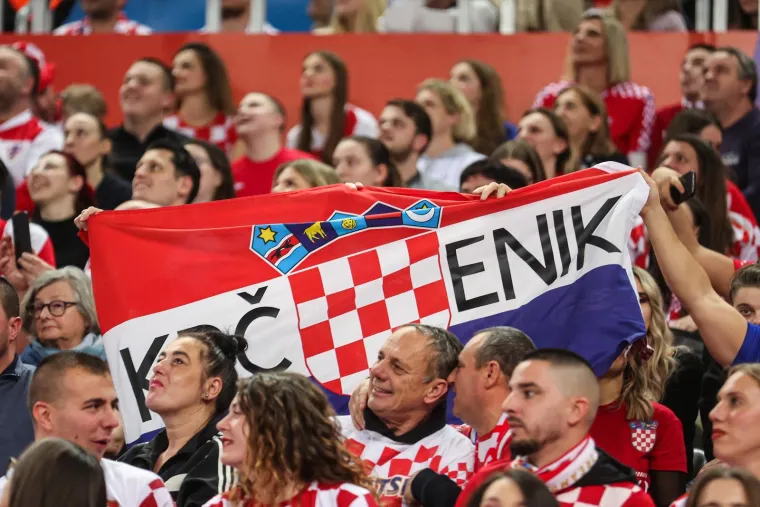 Nasmijani navijači imali su priliku pogledati jo&scaron; jedno odlično izadnje na&scaron;ih rukometa&scaron;a
