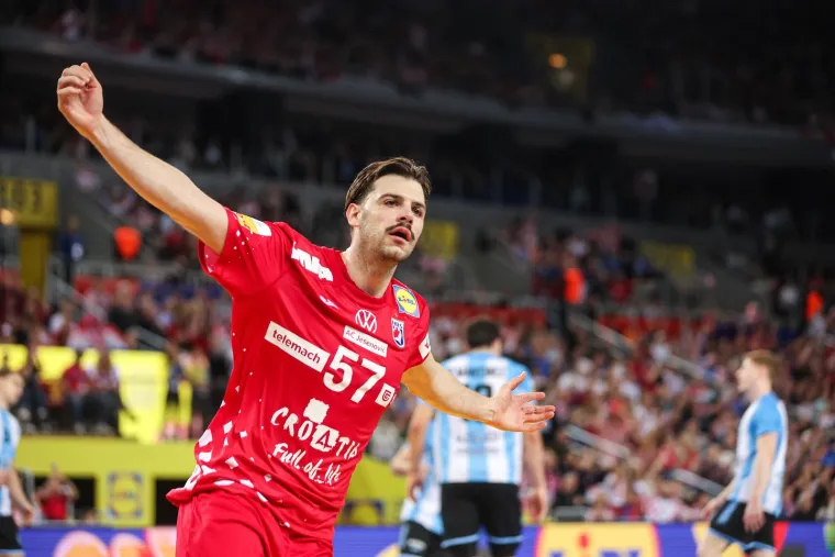 Ljuto lice Sigurdssona, slavlje Kuzmanovića, a jedan je detalj &scaron;okirao sve u dvorani