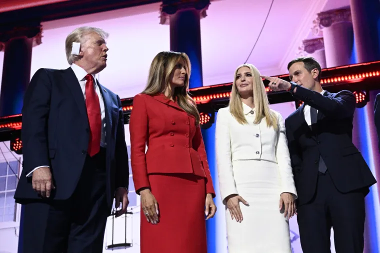 U prvom mandatu Ivanka je bila stalno uz tatu. Više ne želi politiku, ali njezin muž ostaje bliski savjetnik