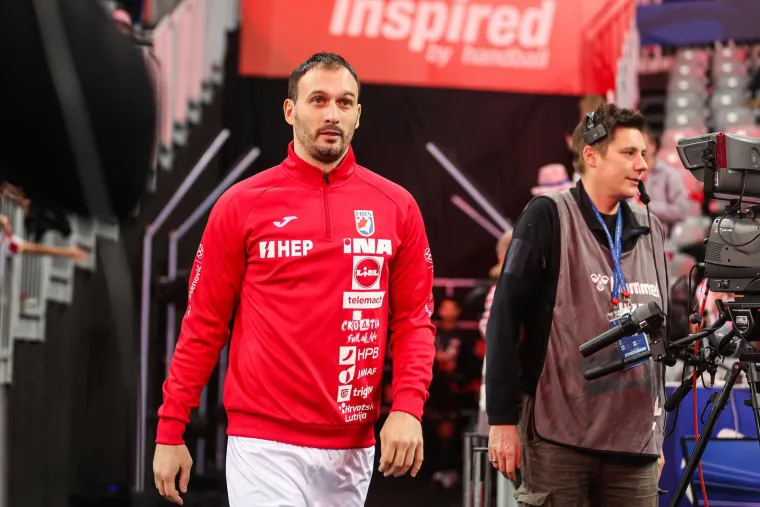 Kakav spektakl u Zagrebu! Kockice sa svih strana, hrvatski navijači okupirali Arenu