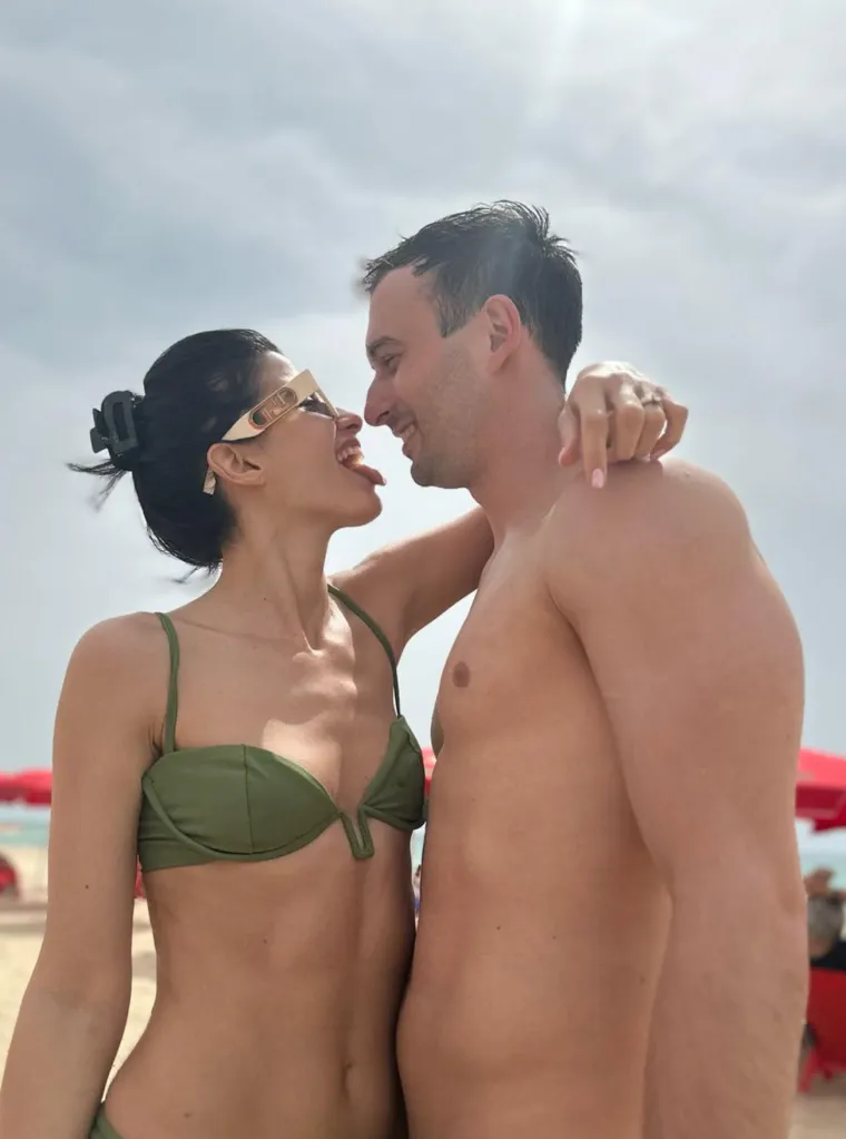 Dušica profile na društvenim mrežama nema otvorene za javnost, ali Igor s vremena na vrijeme na svom Instagramu objavi da mu je upravo ona najveća podrška. 