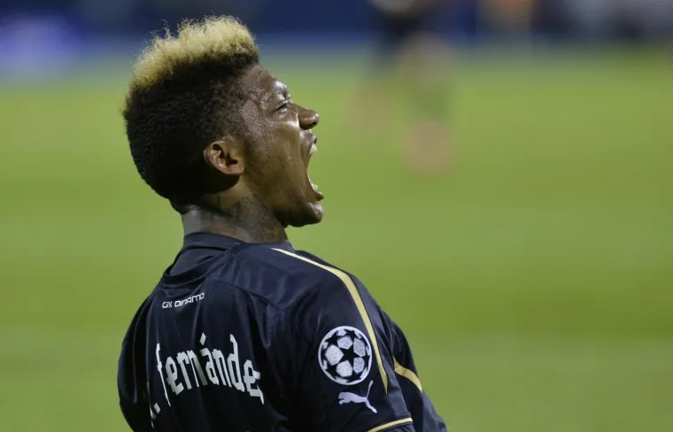 Junior Fernandes je u 58. minuti povećao prednost na 2:0 preciznim udarcem glavom, &scaron;to je dodatno učvrstilo poziciju domaćina.