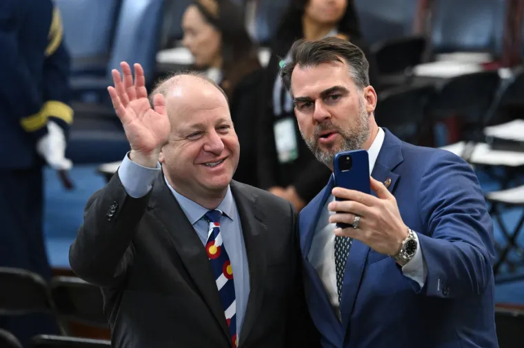 Guverner Kolorada Jared Polis i Guverner Oklahome Kevin Stitt