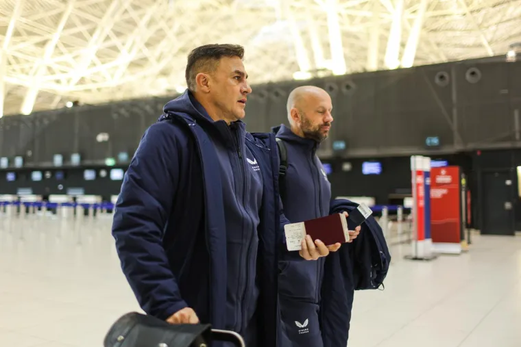 Fabio Cannavaro (na slici) na put je otišao bez Brune Petkovića i Teophilea Catherina, dvojice bitnih igrača, pišu mediji. U pitanju jest neka ozljeda kod Teophilea Catherina, ne znamo još koliko ozbiljna, Dinamov je trener nakon zadnjeg treninga u Maksimiru prelomio da neće niti njega niti Petkovića voditi na Emirates.