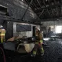 Snimke koje su kružile Turskom pokazuju kako s prozora visi posteljina kojom su se služili oni koji su pokušavali pobjeći iz zapaljene zgrade.