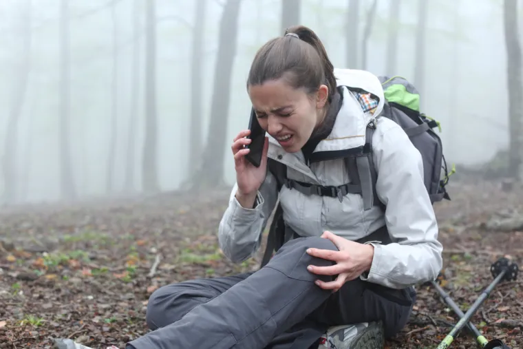 10. O&scaron;tećene motoričke vje&scaron;tine: Hladnije vrijeme može učiniti mi&scaron;iće i zglobove krutima i tako smanjiti mogućnost koordinacije. Jednostavne radnje poput tipkanja, držanja olovke ili vezanja cipela postaju teže u hladnim uvjetima zbog smanjenje fleksibilnosti i spretnosti.