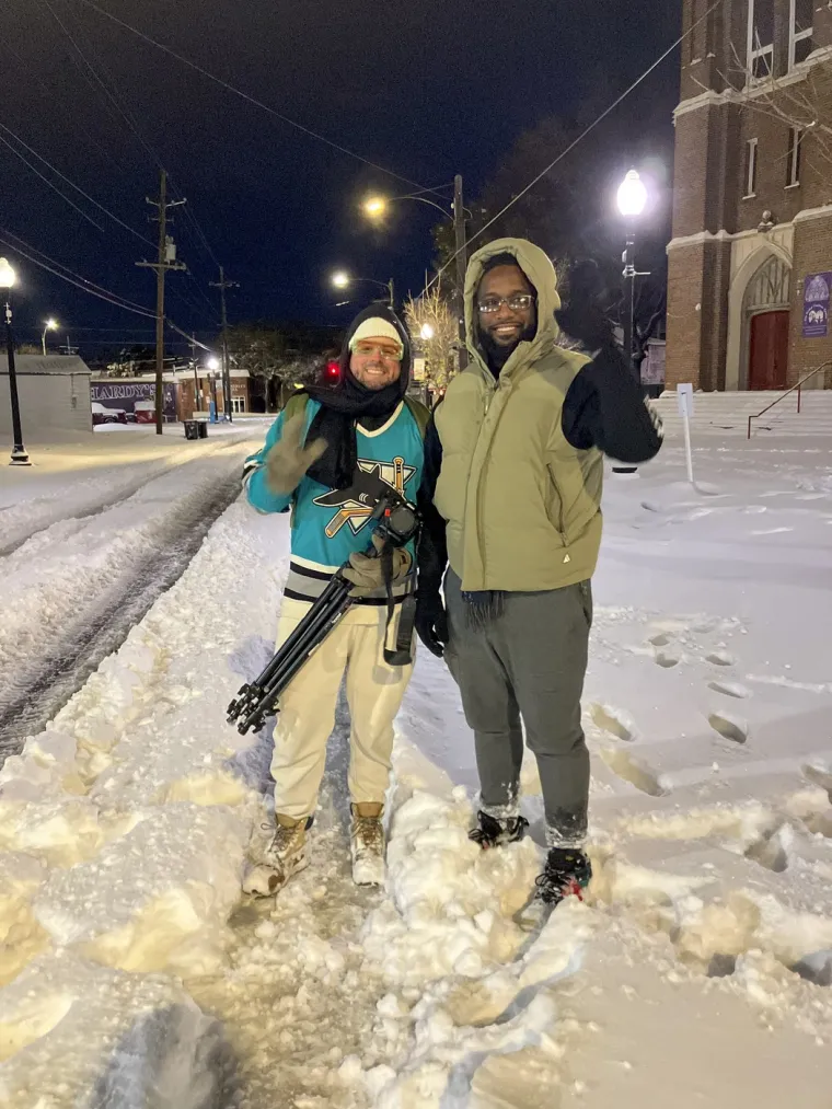 Snijeg nisu vidjeli 15 godina, a sad ih je pogodila snježna oluja: 'Ostanite kod kuće i klonite se cesta'